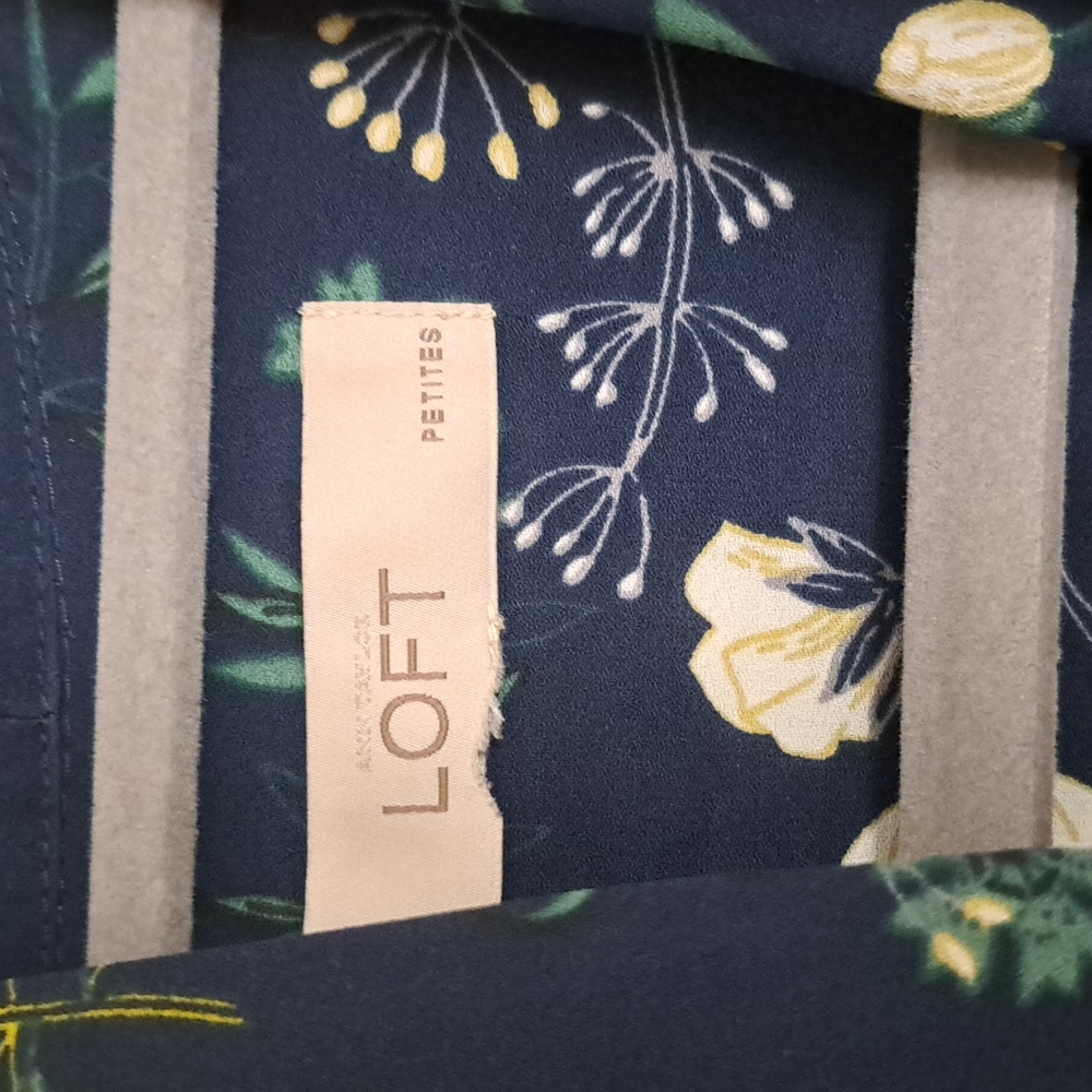 LOFT Petites Floral Career Top size S - Picture 2 of 6